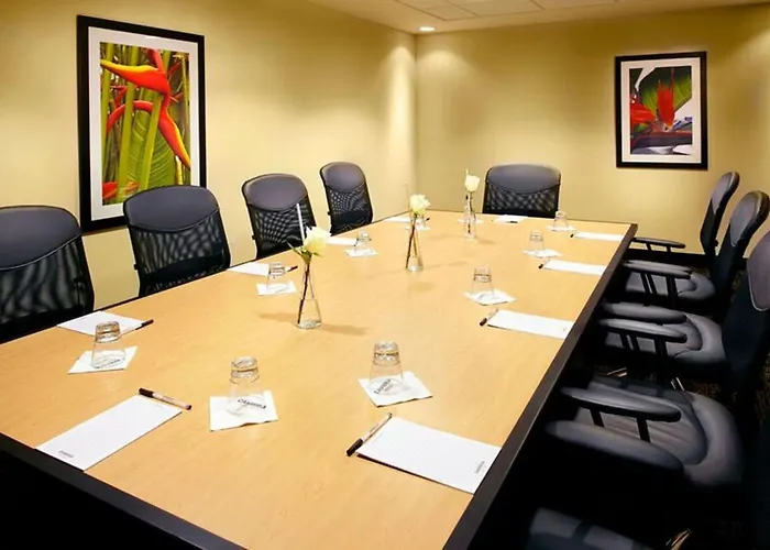 Holiday Inn Express Miami Airport-Blue Lagoon Area By Ihg